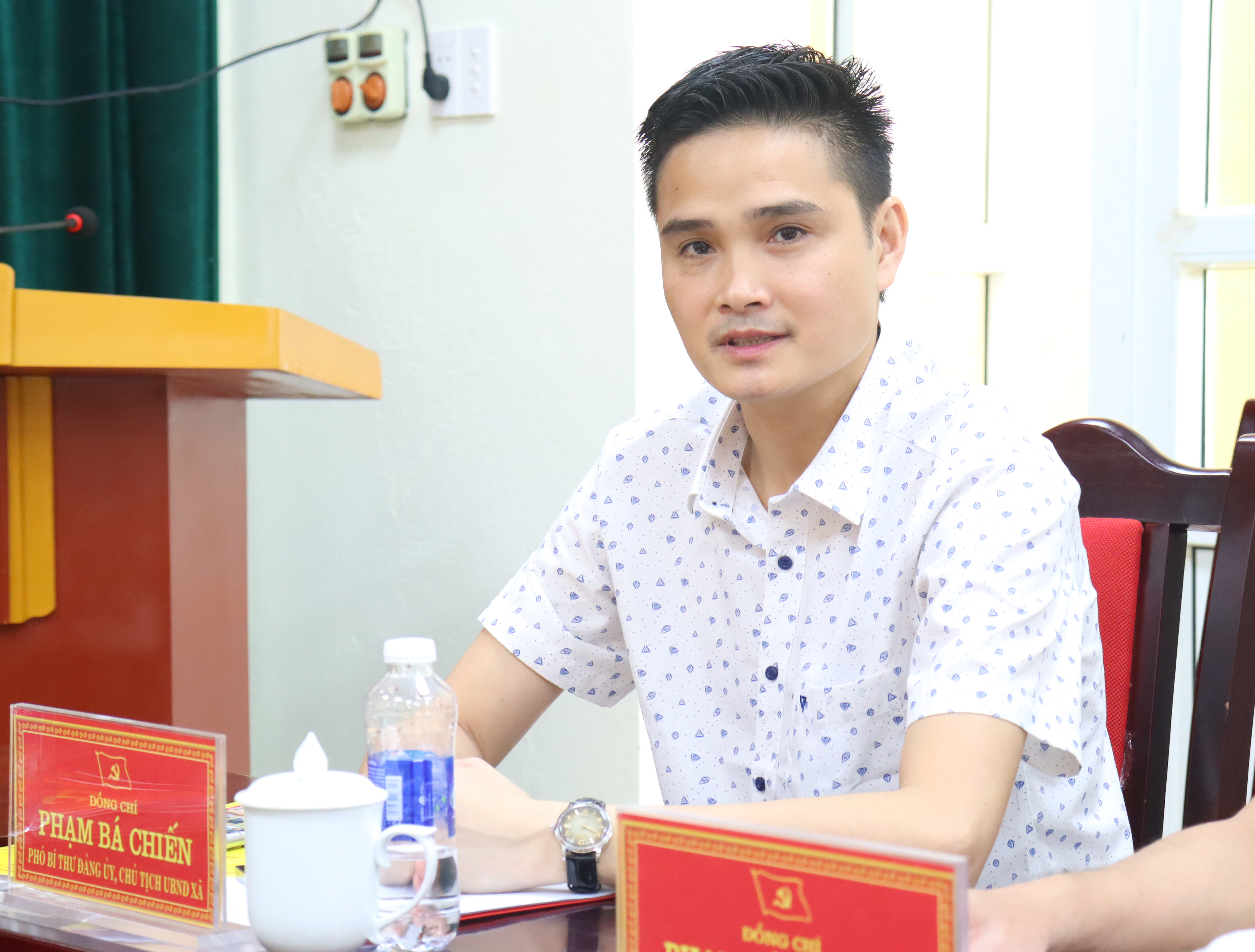 Anh-tin-bai